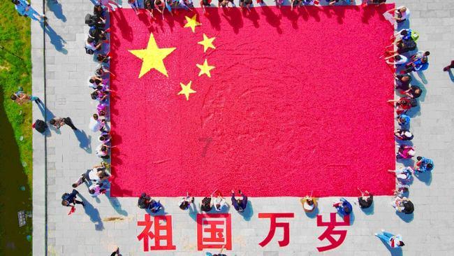 为什么中版《深夜食堂》越播评分越低？？游戏画面